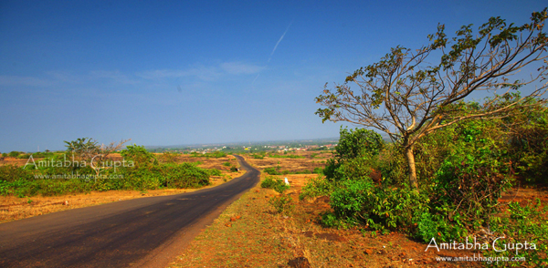 The Road from Nivati to Malvan