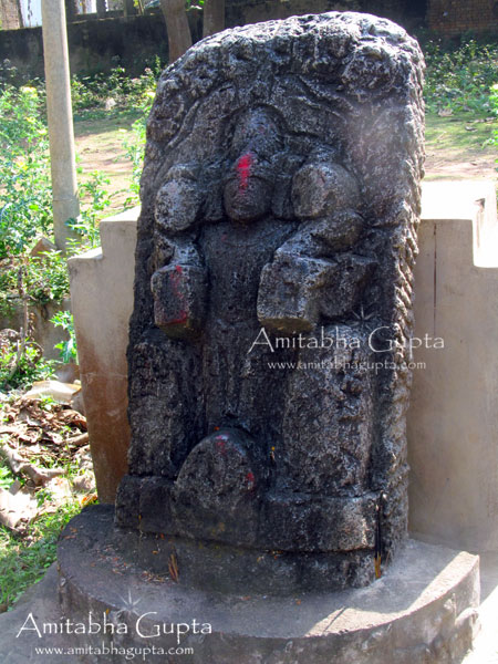 Stone Statue outside Kongreshwar Shiva Temple